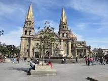 ¿Cómo es que se llama la placilla adonde estan los mariachis en Guadalajara?